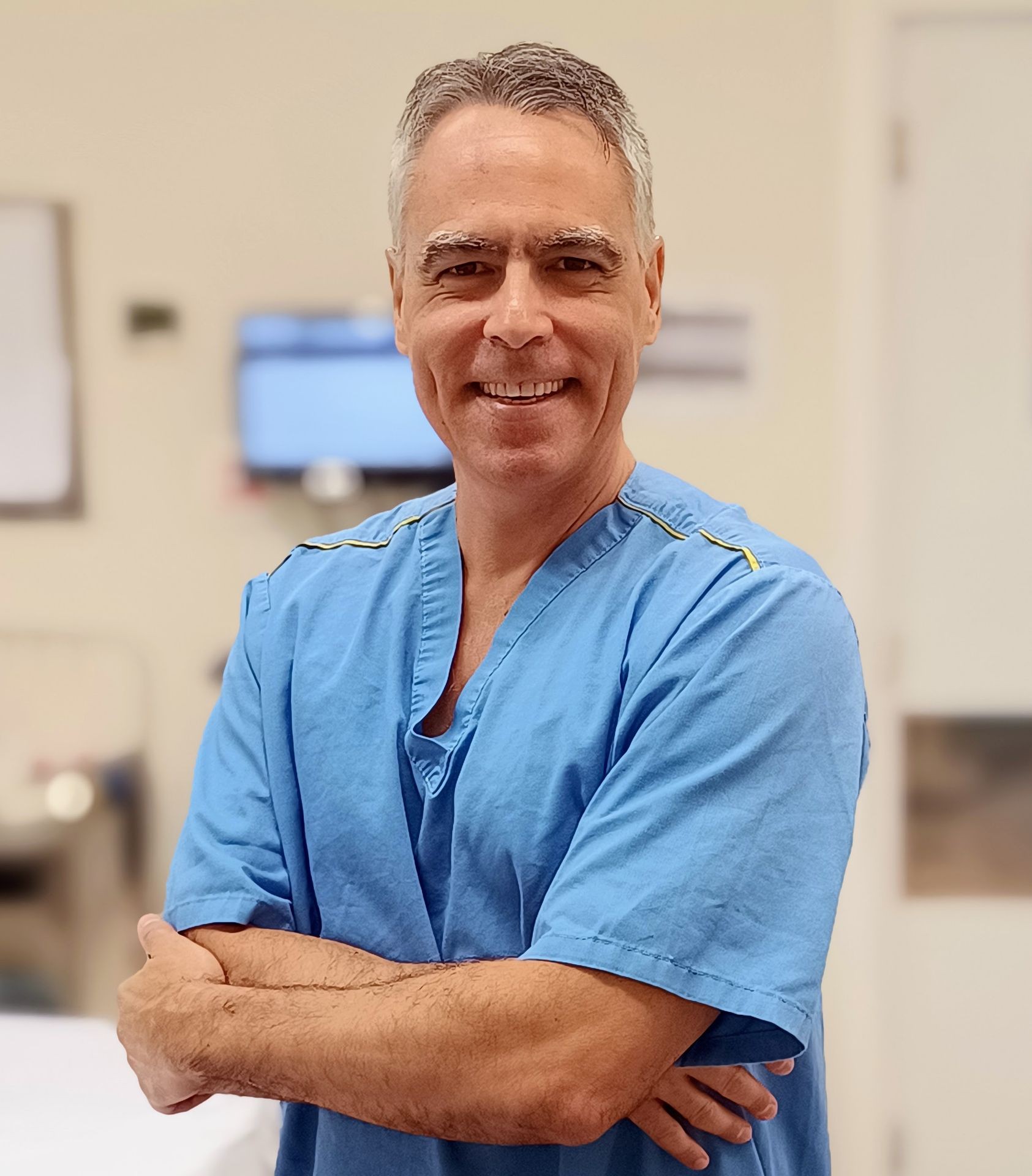 Dr. Pedro Faveret, Cirurgião Plástico